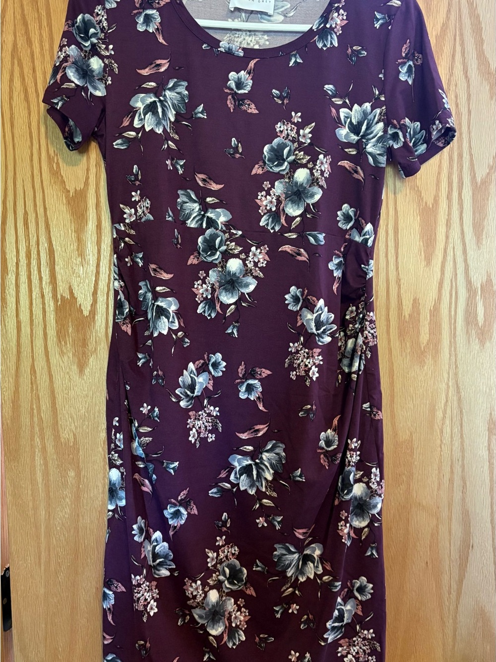 French Grey Plum Floral Short-Sleeve Bodycon Dress (Maternity)